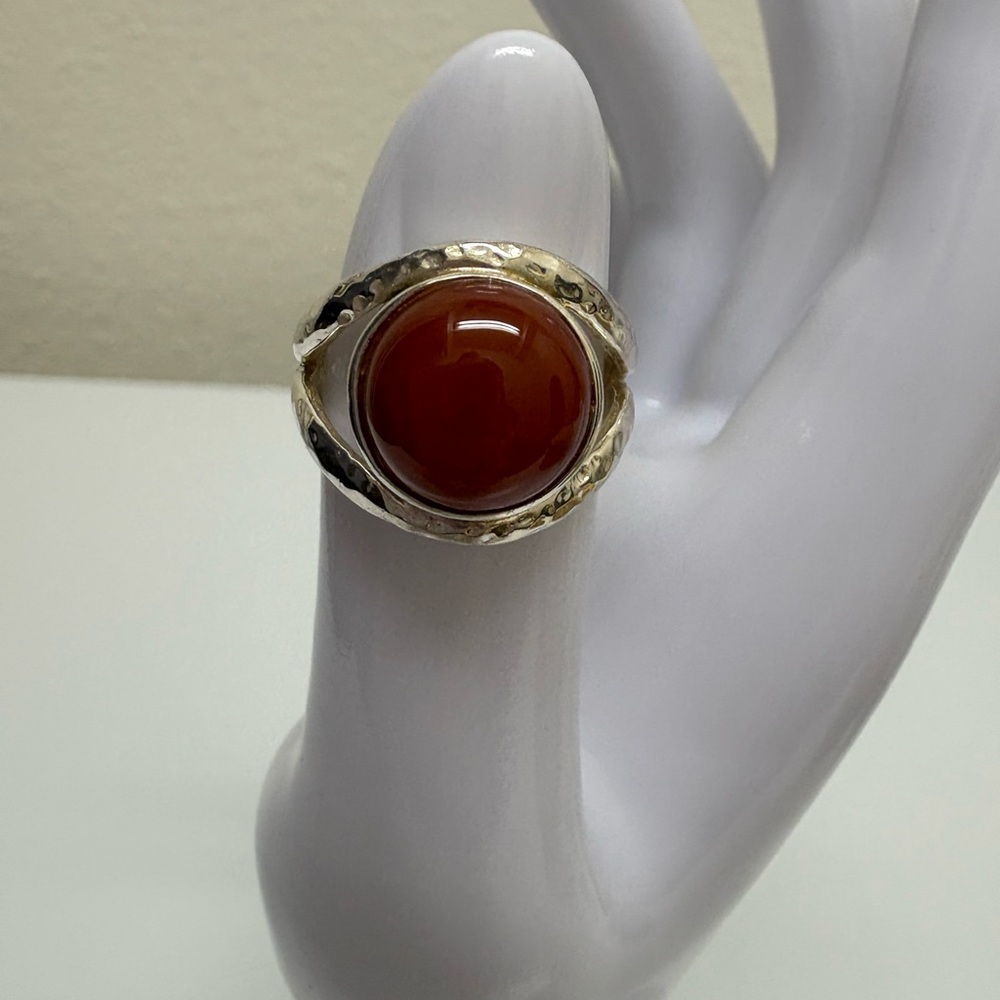 Elegant Carnelian Silver Stone Ring